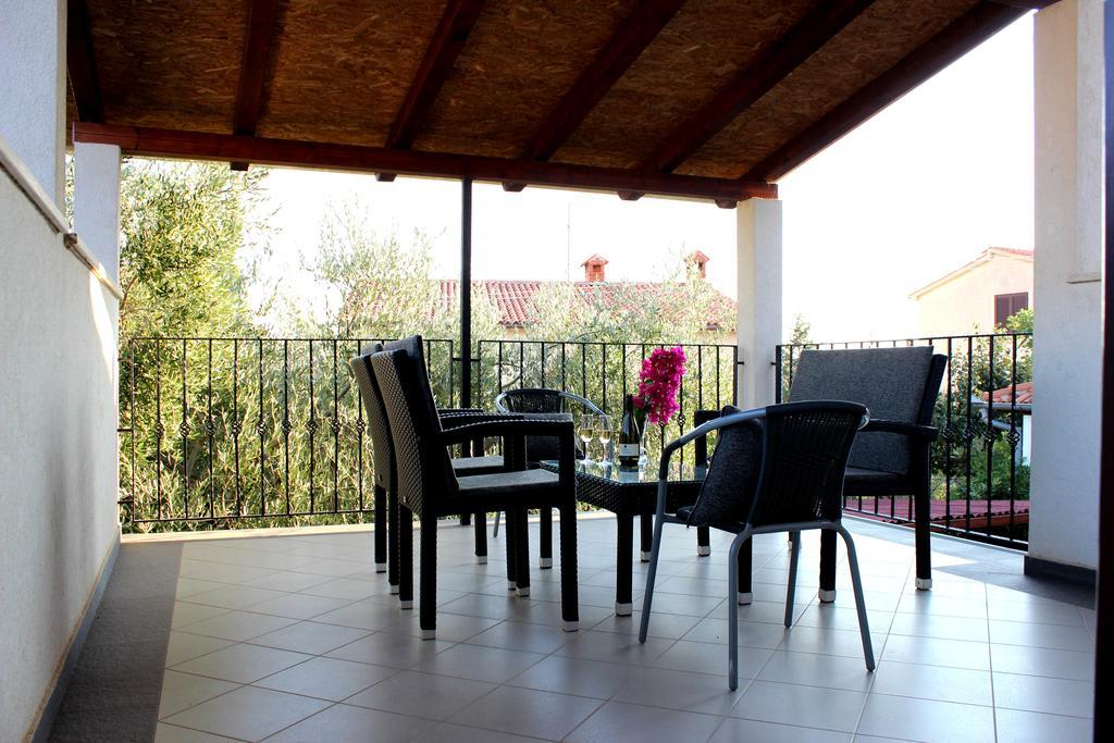 Apartments Cavae Romanae Medulin Exterior foto