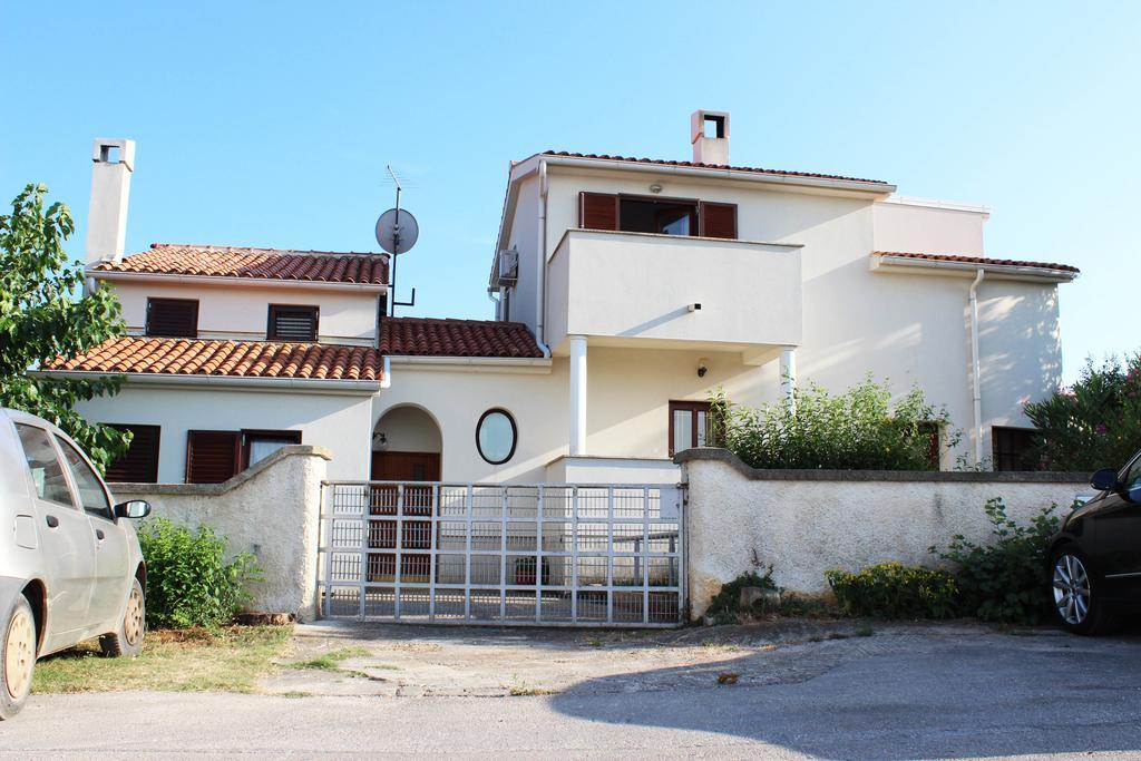 Apartments Cavae Romanae Medulin Exterior foto